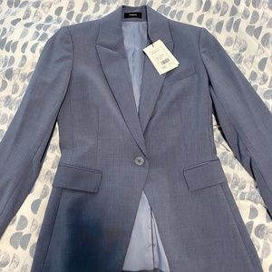 NWT Theory Etiennette B Size 2 Blazer
